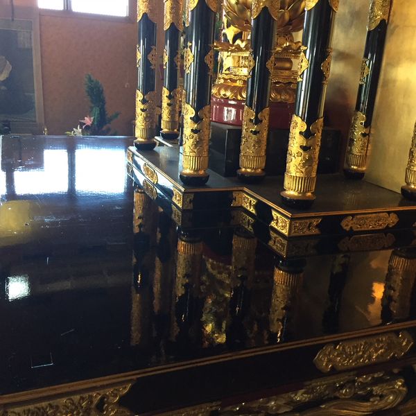 寺の道具をガラスコーティングで綺麗に保たせます